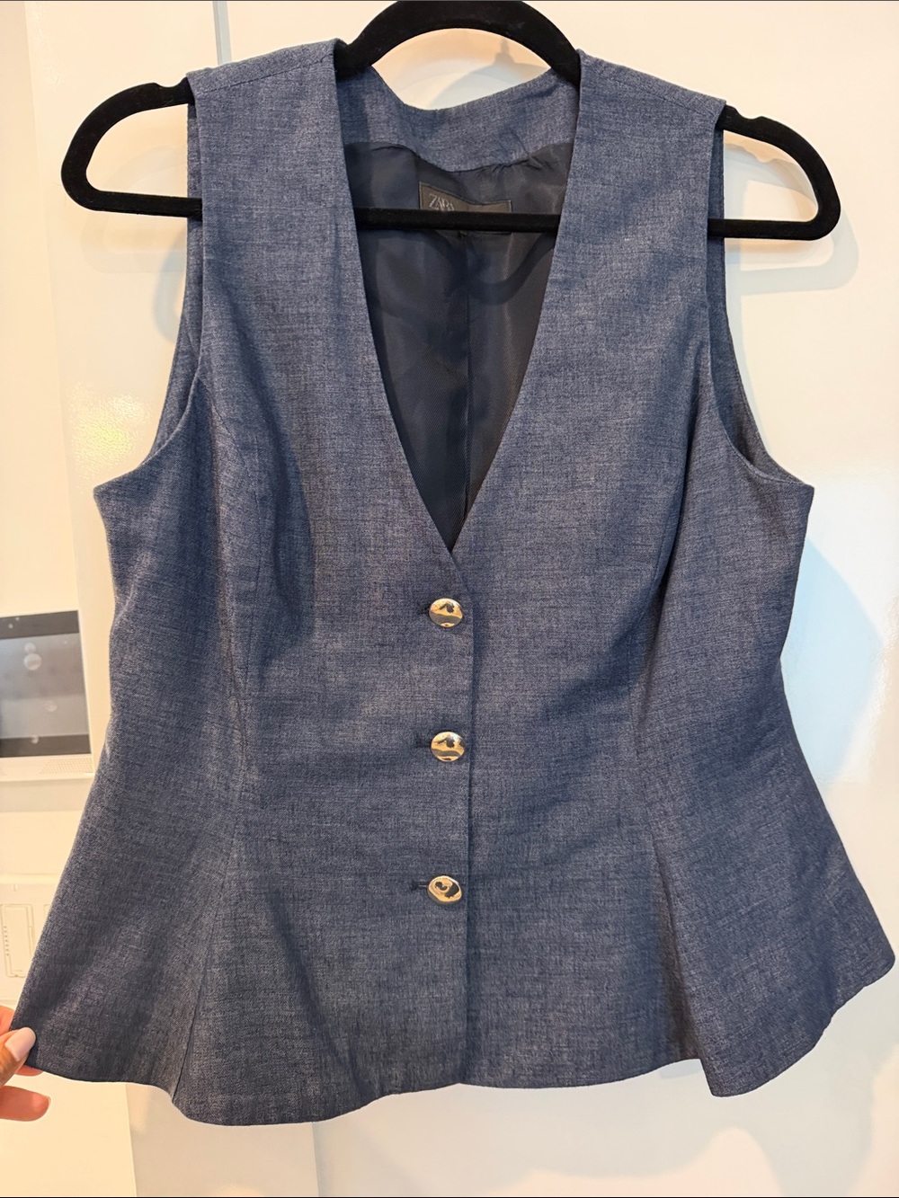 Zara Blue Tailored High-Waist Jean Shorts with Matching Vest - Picture 14 of 14